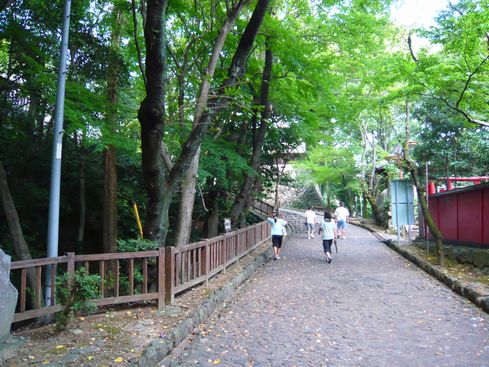 犬山城本丸への道